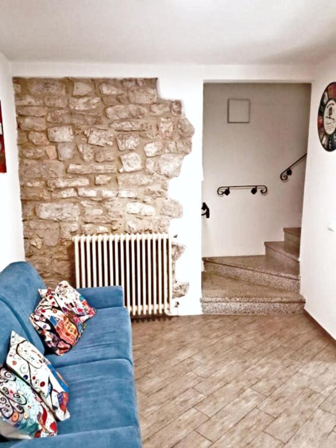 Borgo Nel Tempo Lejlighed Collestatte Eksteriør billede